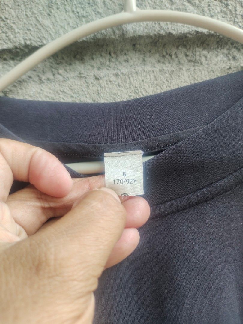 Lululemon (Category: Activewear) located in Legazpi City. Submitted by jaycie.thrift23 (Listing ID 1470004250, Image 3). Description: Lululemon excellent to as new condition dot 8 on tag.