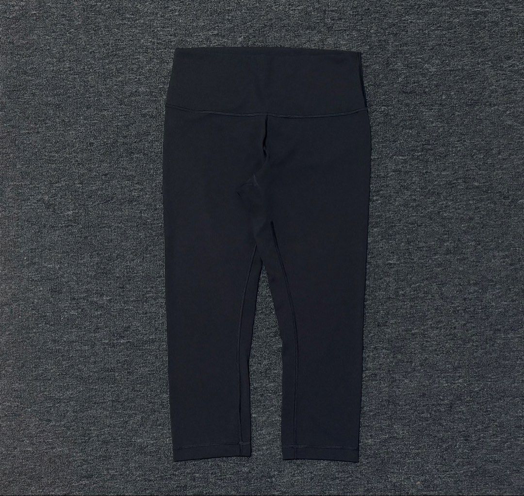LULULEMON ALIGN HIGH RISE CAPRI LENGTH LEGGINGS DOT 8 (Category: Activewear) located in Baras. Submitted by jnc__apparel (Listing ID 1470010682, Image 2). Description: 🏷️ LULULEMON ALIGN HIGH RISE CAPRI LENGTH LEGGINGS DOT 8 📌 Waist: 29-30 📌 Length: 29.5 📌 Size: DOT 8 📌 Condition: Like new 📌 Color rate: 10/10 📌 Issue: None ✅ Washed and ready to wear .