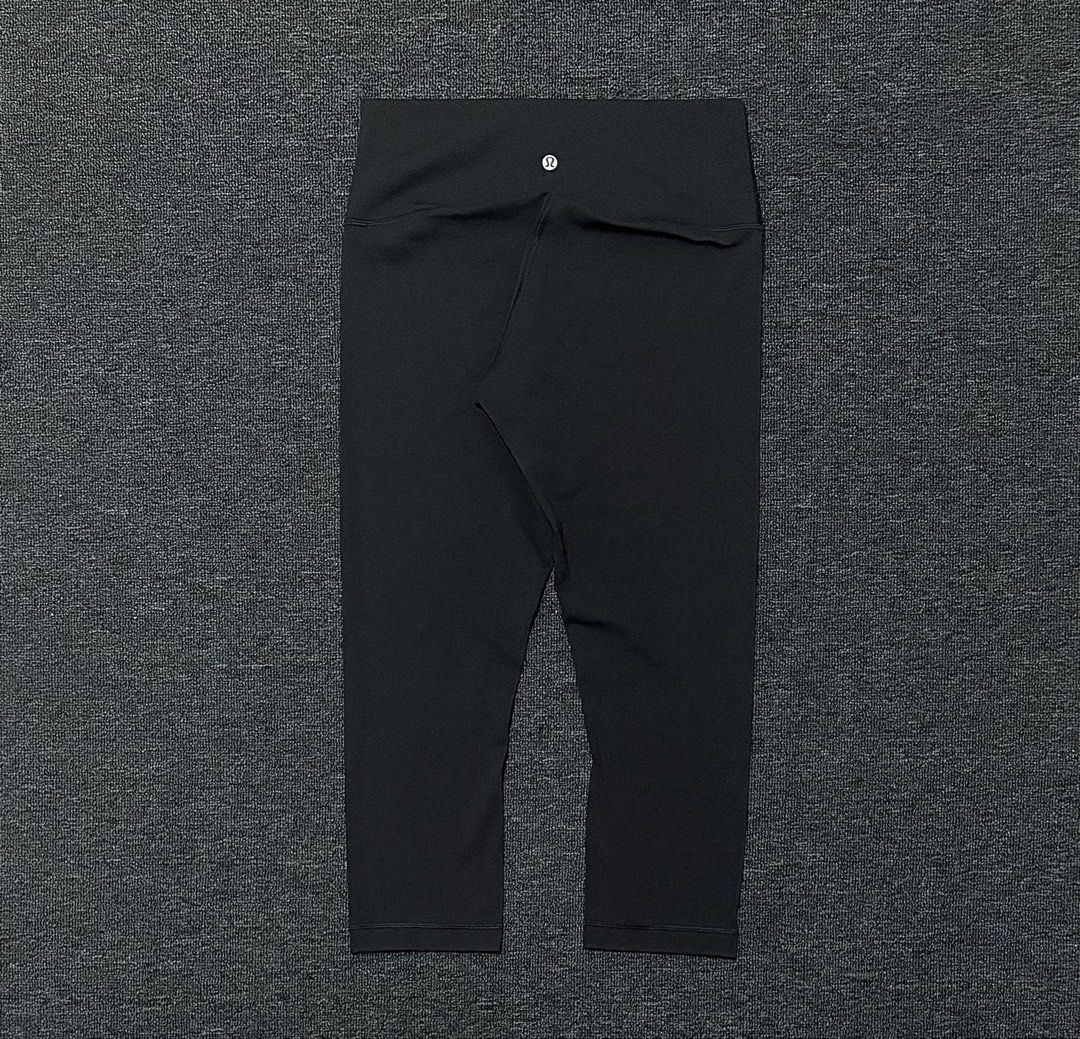 LULULEMON ALIGN HIGH RISE CAPRI LENGTH LEGGINGS DOT 8 (Category: Activewear) located in Baras. Submitted by jnc__apparel (Listing ID 1470010682, Image 1). Description: 🏷️ LULULEMON ALIGN HIGH RISE CAPRI LENGTH LEGGINGS DOT 8 📌 Waist: 29-30 📌 Length: 29.5 📌 Size: DOT 8 📌 Condition: Like new 📌 Color rate: 10/10 📌 Issue: None ✅ Washed and ready to wear .