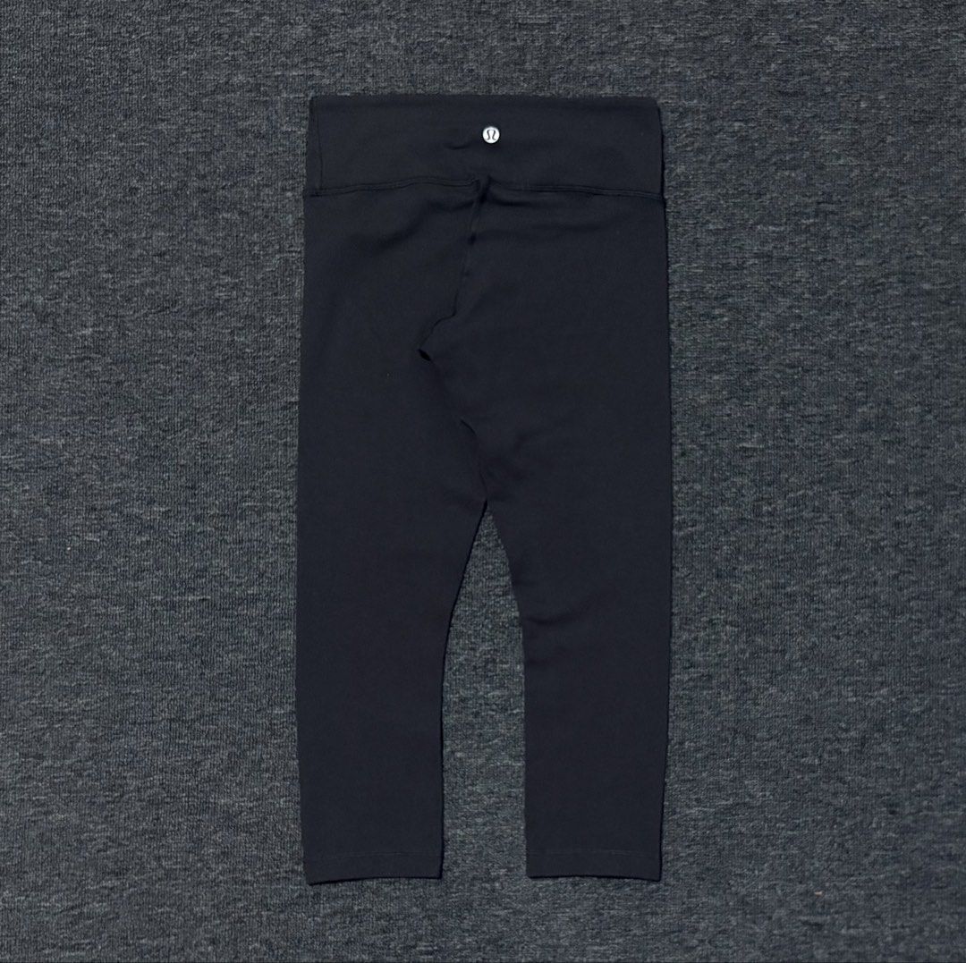 LULULEMON ALIGN HIGH RISE CROP LEGGINGS (Category: Activewear) located in Baras. Submitted by jnc__apparel (Listing ID 1470010361, Image 1). Description: 🏷️ LULULEMON ALIGN HIGH RISE CROP LEGGINGS 📌 Waist: 25-26 📌 Length: 27 📌 Size: XS-S for womens 📌 Condition: Like new 📌 Color rate: 10/10 📌 Issue: None ✅ Washed and ready to wear.