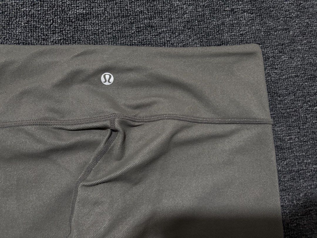 LULULEMON ALIGN HIGH RISE CROP LEGGINGS DOT 6 (Category: Activewear) located in Baras. Submitted by jnc__apparel (Listing ID 1470011111, Image 3). Description: 🏷️ LULULEMON ALIGN HIGH RISE CROP LEGGINGS DOT 6 📌 Waist: 28 📌 Length: 26 📌 Size: DOT 6 📌 Condition: Like new 📌 Color rate: 10/10 📌 Issue: None ✅ Washed and ready to wear.