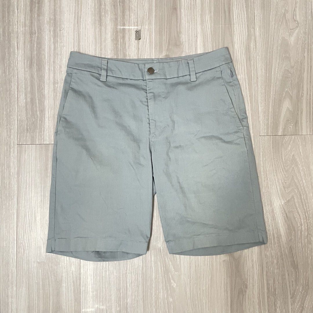 Lululemon Commision Shorts (Category: Activewear) located in Cebu City. Submitted by looted.goods (Listing ID 1470104025, Image 1). Description: 31x19 Leg opening: 11.