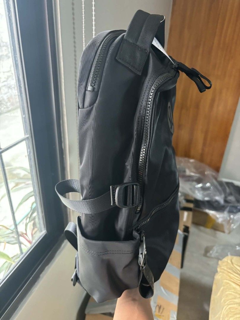 Lululemon New Crew Backpack 22L (Category: Backpacks) located in Manila. Submitted by busterpata20923 (Listing ID 1470058400, Image 3). Description: Onhand and ready to ship📦 Brand new. canada sourced. authentic 📍Las Pinas MNL Same day delivery. ty!.
