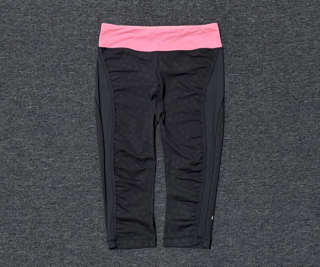 LULULEMON RUN: SUN SPRINTER CROP LEGGINGS (Category: Activewear) located in Baras. Submitted by jnc__apparel (Listing ID 1470011498, Image 2). Description: 🏷️ LULULEMON RUN: SUN SPRINTER CROP LEGGINGS 📌 Waist: 28-30 📌 Length: 27 📌 Size: DOT 8 📌 Condition: Like new 📌 Color rate: 10/10 📌 Issue: None ✅ Washed and ready to wear .