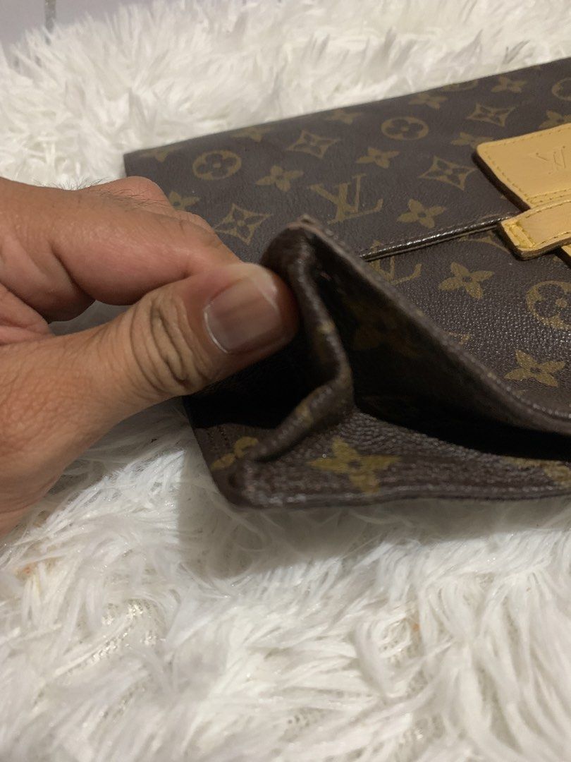 LV (Category: Luxury Bags & Wallets) located in Cagayan de Oro. Submitted by akidomingo088 (Listing ID 1470127771, Image 3). Description: .