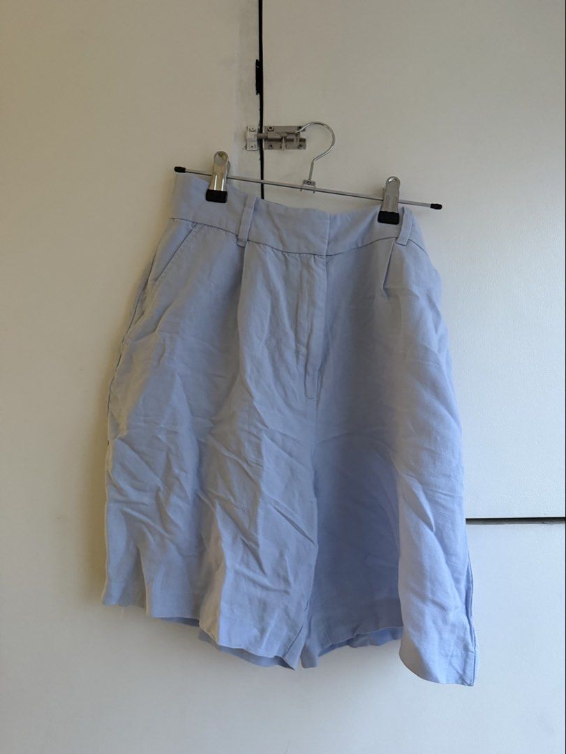 (M) H&M Light Blue Linen Blend Bermuda Shorts (Category: Shorts) located in Quezon City. Submitted by shopgood_mnl (Listing ID 1470070577, Image 1). Description: .