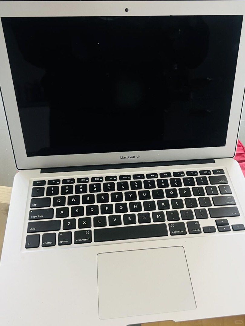 Macbook Air 2017 (Category: Laptops & Notebooks) located in Manila. Submitted by pimpomp999 (Listing ID 1470093992, Image 3). Description: Selling my personal 2017 13-inch MacBook Air (8GB RAM / 256GB SSD). gently used strictly for school tasks, and in 100% fully functional condition with zero issues or hidden defects. Comes complete with the original box and charger. Mode of payment: cash/alipay/paymaya Speak english or chinese thank you..