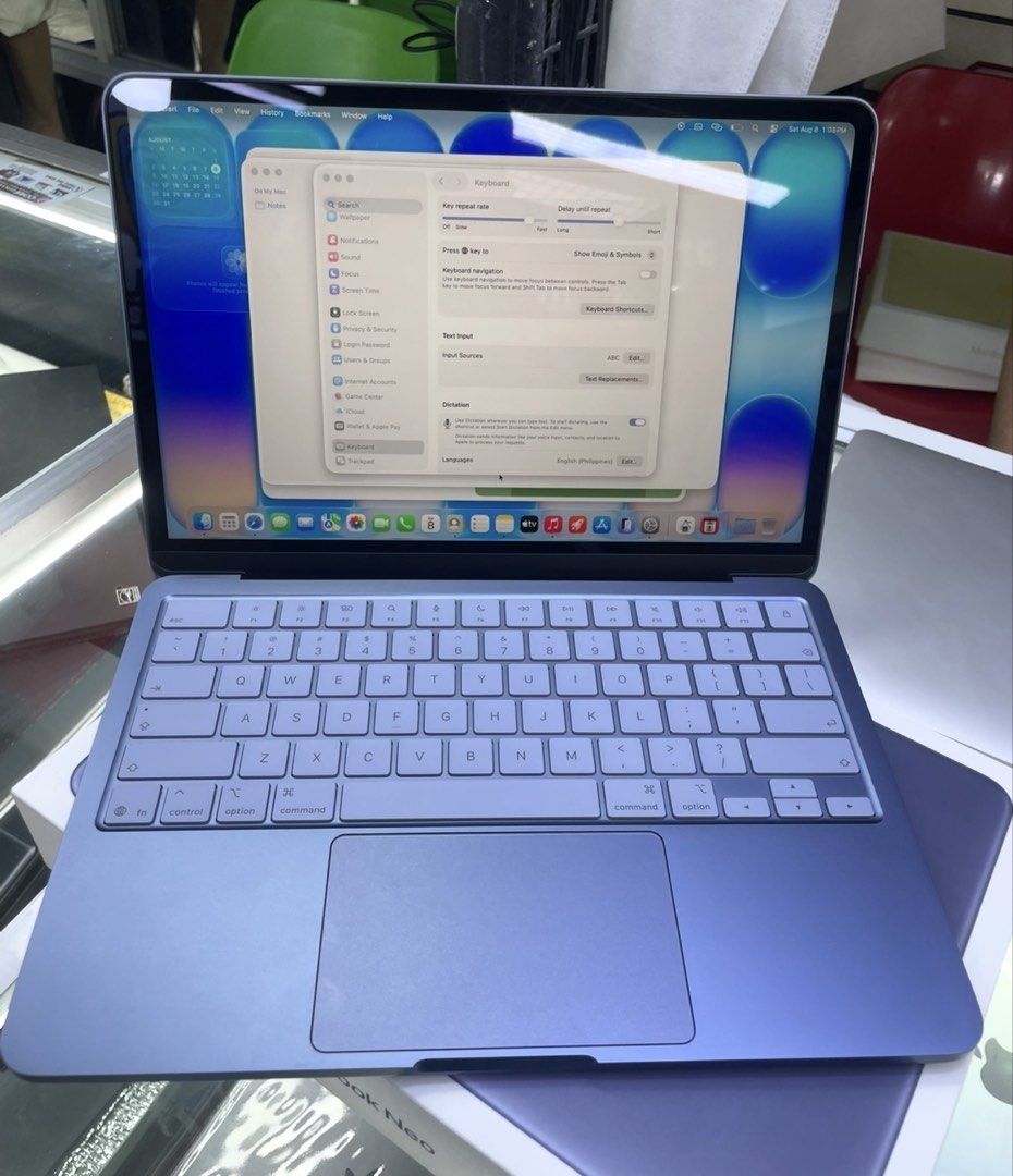 Macbook Neo Indigo 256gb 8gb ram No issue (Category: Laptops & Notebooks) located in Manila. Submitted by lestergian (Listing ID 1470048362, Image 3). Description: Selling my Macbook neo Indigo 256gb 8r am, with under warranty ,100% bat 30cc No issue No Scratches .