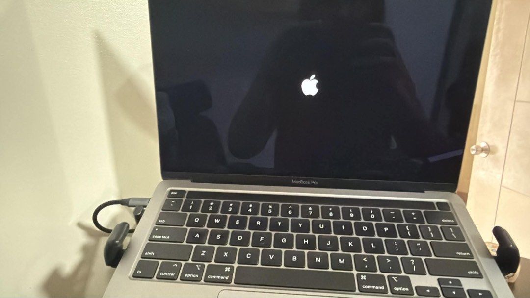 Macbook Pro 2020 13 inches (Category: Laptops & Notebooks) located in Quezon City. Submitted by 356.syllables (Listing ID 1470028195, Image 1). Description: - intel quadcore i5 - 8gb RAM | 512 gb SSD - space grey - no dents or flaws - still can handle light to heavy tasks - NORMAL battery health - 320 cycle count (for a 6 year old device) - complete box and accessories - free laptop bag - meet up only for your peace of mind - first owner and was 