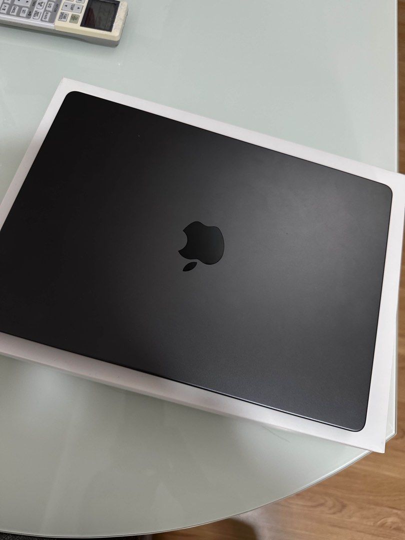Macbook pro M5 14inch 16GB/1T (Category: Laptops & Notebooks) located in Taguig. Submitted by yooniesm (Listing ID 1470037236, Image 3). Description: Macbook pro M5 14inch 16GB/1T Used only 1 month Bought in SM aura Warranty till Sept 23, 2027 Reason for selling: Need urgent funds.