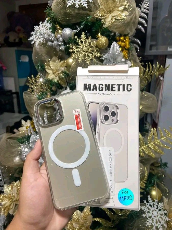 MAGNETIC CASE - For 11PRO - ₱169 ONLY! (Category: Cases & Sleeves) located in Manila. Submitted by journnierph (Listing ID 1469661390, Image 2). Description: 📱 MAGNETIC CASE - For 11PRO - ₱169 ONLY! ✔️ MagSafe compatible - may magnet ring ✔️ Clear case - kita original color ng phone ✔️ With box + For 11PRO sticker ✔️ Shockproof clear 📍 Victoria Homes, Muntinlupa 🚚 MOD: J&T / Lalamove (Sf shoulder ni client) 💳 MOP: GCash | MariBank | CIMB | Gr
