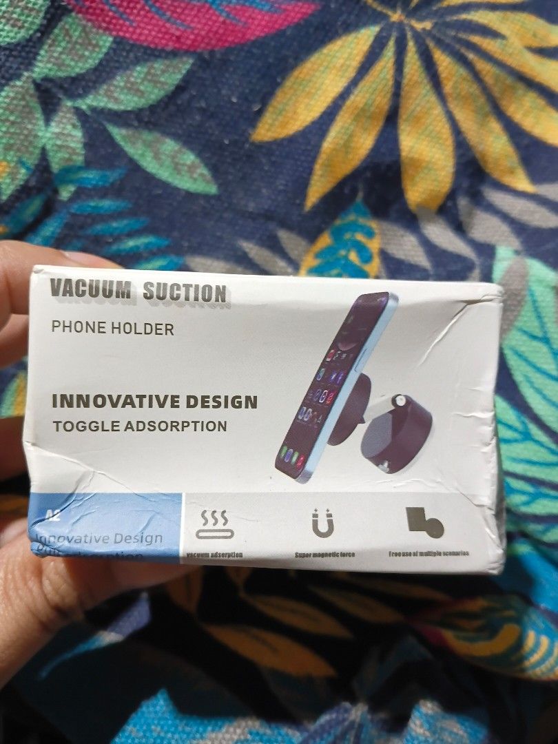 Magnetic cellphone holder (Category: Other Accessories) located in Quezon City. Submitted by macon0948 (Listing ID 1470045999, Image 1). Description: free if mag avail ng posted items ko,minimum purchase atleast 200pesos. .