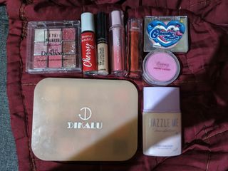 (Category: ) located in . Submitted by hannieee.bunchhh. (Listing ID 1470091331, Image 1). Description: .