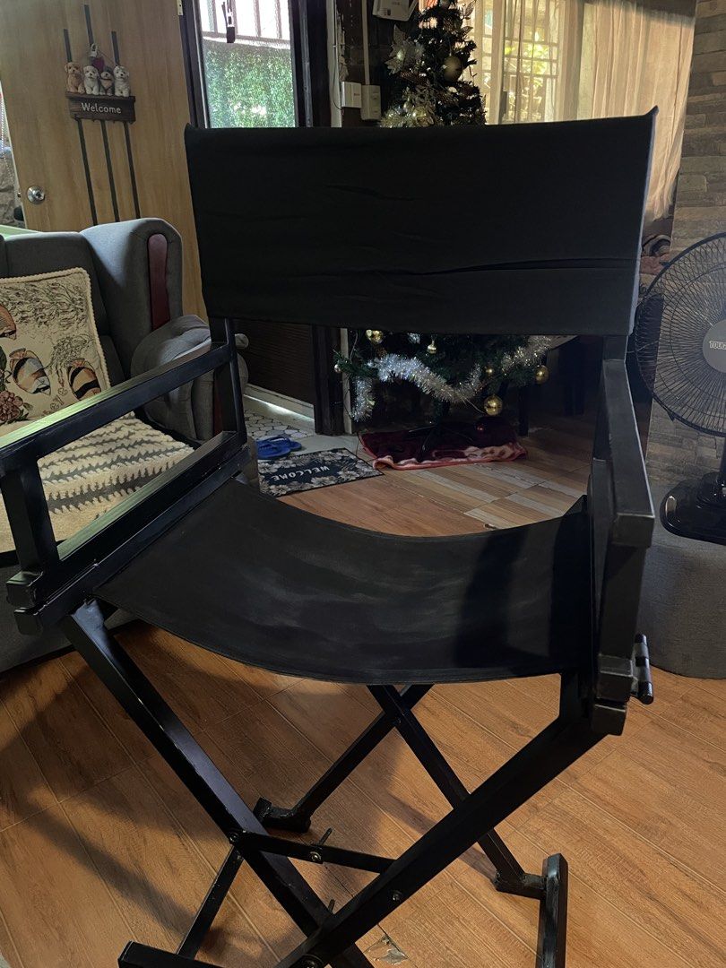 Makeup/Directors Chair (Category: Chairs) located in Manila. Submitted by pachuhachu (Listing ID 1470007477, Image 3). Description: qc loc, sto domingo landmark for lalamove and pickup! sedan need di kaya motor foldable rfs: nagupgrade na negotiable!.