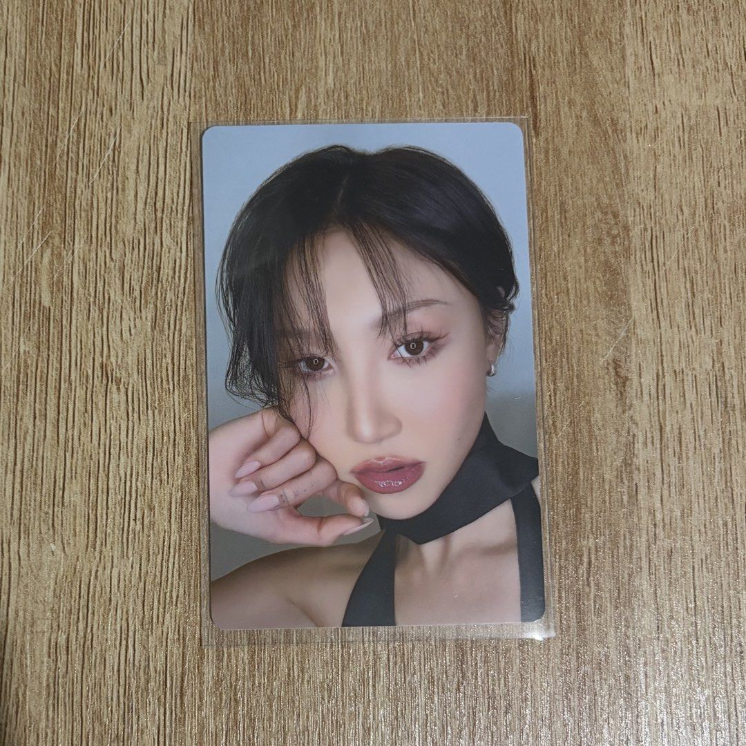 mamamoo hwasa trading card (Category: K-Wave Merchandise) located in Manila. Submitted by windfloerw (Listing ID 1470087630, Image 1). Description: wts lfb mamamoo ph mamamoo hwasa trading card — on hand — mod: j&t | mop: gcash — ₱400 + packaging fee + shipping fee (pay as you order/deadline: 48hours) — no to sensi & rush buyer dm me to claim 📩 see proofs/feedbacks on my x acc: byeoridal.