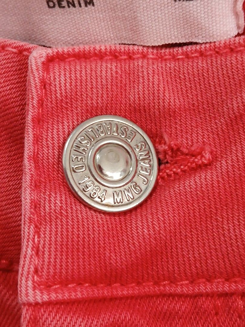 Mango Denim Red Flare Jeans Size EUR 38 (Category: Jeans) located in Paranaque City. Submitted by thepennydreadful (Listing ID 1470060321, Image 3). Description: - Brand: Mango Denim - Size: EUR 38 / USA 6 / MEX 5 - Stretch - Made in Turkey - Color: Vibrant red - Features: Classic five-pocket design, metal button closure with engraved branding, and stylish flared trouser legs - Condition: Great fit and silhouette, perfect for a pop of color in yo