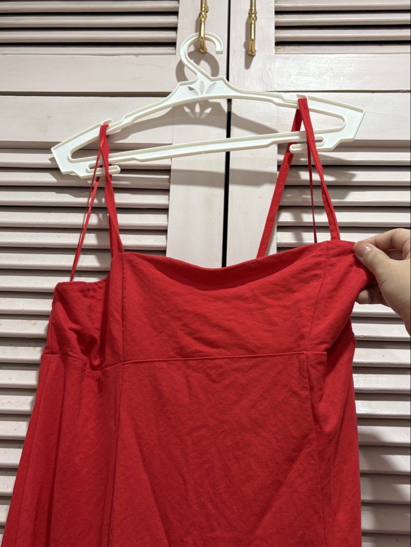 Mango Red Maxi Dress (Category: Dresses) located in Muntinlupa City. Submitted by sukimum (Listing ID 1469991053, Image 3). Description: Cotton/linen blend fabric. Worn once only. RFS doesn’t fit me well.