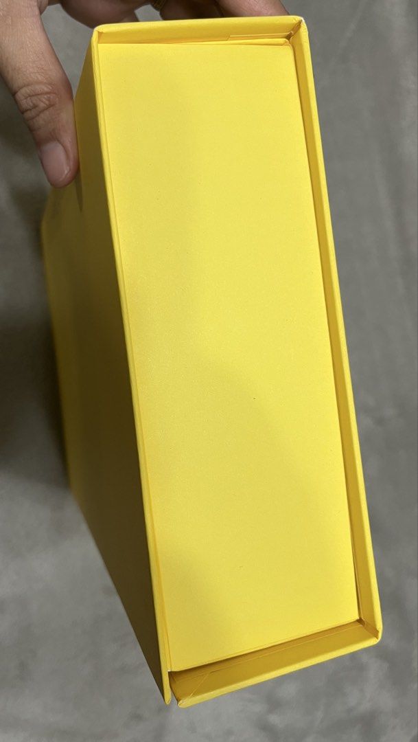 Marc jacobs box (Category: Luxury Accessories) located in Bacoor. Submitted by ayit. (Listing ID 1470020063, Image 3). Description: Orig personal sf inc good cond no issue - Authentic Marc Jacobs luxury storage/gift box - Bright yellow color with classic brand logo on front - Ideal for completing luxury bag/wallet inclusions or upscale gift packaging - Location: Citta Italia Subdivision, Molino V, Bacoor, Cavite.