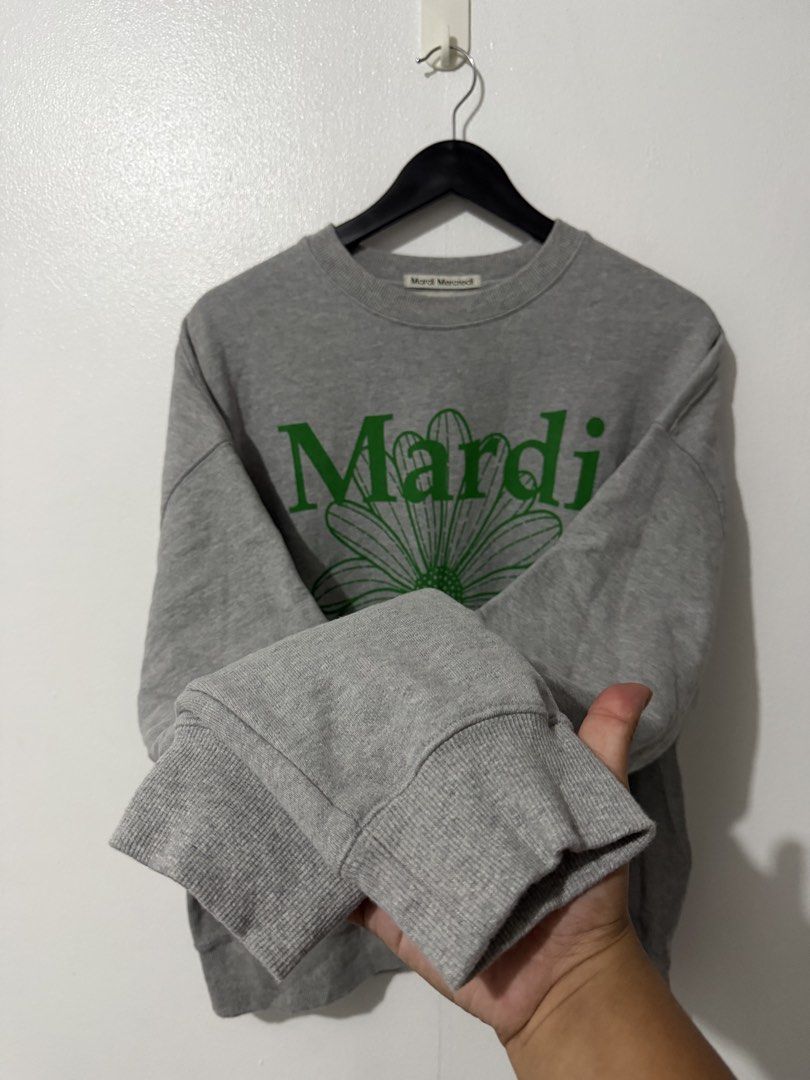 Mardi Crewneck Sweater - Gray (Category: Coats, Jackets and Outerwear) located in Caloocan City. Submitted by thriftingbanana (Listing ID 1470084485, Image 2). Description: Excellent No issue Medium Width 23 inches Length 25 inches.