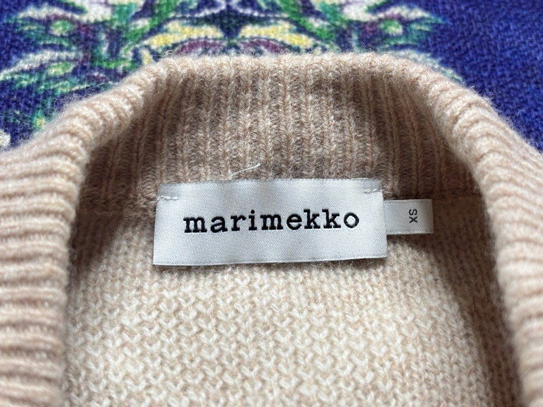 Marimekko Kietoa Unikko Knitted Wool Pullover (Category: Coats, Jackets and Outerwear) located in Valenzuela. Submitted by telagram (Listing ID 1470057127, Image 2). Description: .