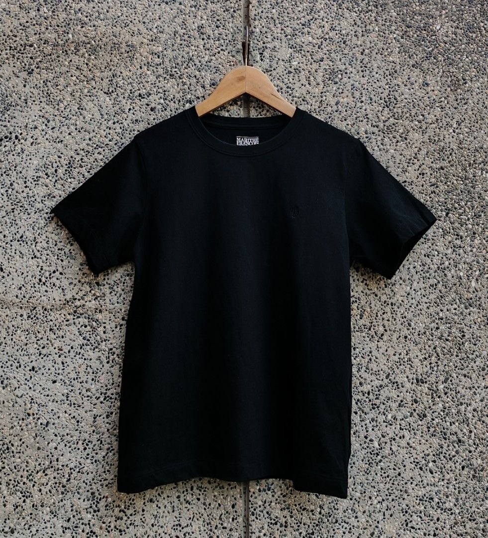 Marithe & Francois Girbaud (Category: Activewear) located in Davao. Submitted by st333tcartel (Listing ID 1469993260, Image 1). Description: Small Length 22 Width 17.5.
