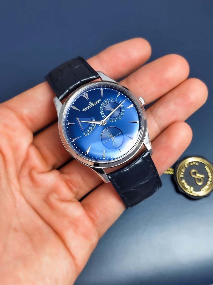 Master Ultra Thin Reserve De Marche (Category: Men's Watches) located in Makati City. Submitted by swissperpetual (Listing ID 1469979150, Image 3). Description: Jaeger-LeCoultre Master Ultra Thin Réserve de Marche Blue Dial Q1378480 176.8.38.S 39mm 2018 Complete Set Condition: 9/10 (Excellent condition) Price: P378,000 Negotiable 🤝 7 Day Moneyback Guarantee 🧑‍🔧 1 Year SP Service Warranty 💱 Trades Offers and Pre-orders Accepted 💳 Credit Card 