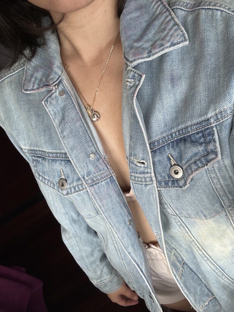 Max Light Wash Denim Jacket Size 10 (Category: Coats, Jackets and Outerwear) located in Cebu City. Submitted by shopmikascloset (Listing ID 1469955191, Image 1). Description: - Brand: Max - Size: 10 - Wash: Light wash denim - Material: Durable cotton - Features: Classic button-up front, chest flap pockets - Fit: True to size, versatile everyday layer.