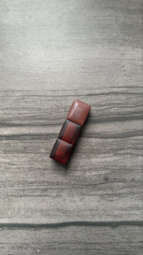 Maybelline Teddy Tint (Category: Makeup) located in Manila. Submitted by nic_declutters (Listing ID 1470065778, Image 1). Description: Only used once .