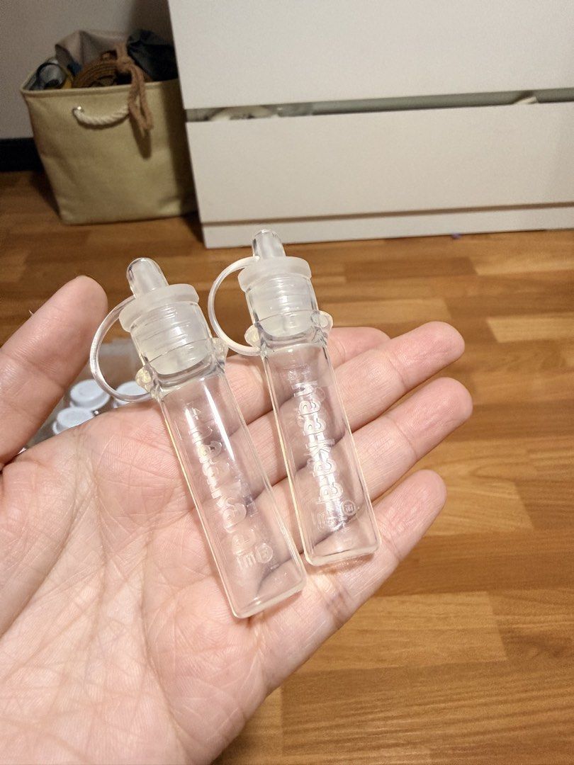 Medela breast milk storage bottles tubes set (Category: Breastfeeding & Bottle Feeding) located in Antipolo. Submitted by mrgvictoria (Listing ID 1469953359, Image 1). Description: - Authentic Medela breastmilk storage tubes - Clear plastic design with easy-to-read measurement markings - Attached secure caps with stoppers to prevent leaks during storage or travel - Compact size fits perfectly in cooler bags and refrigerators - Clean, sanitized, a