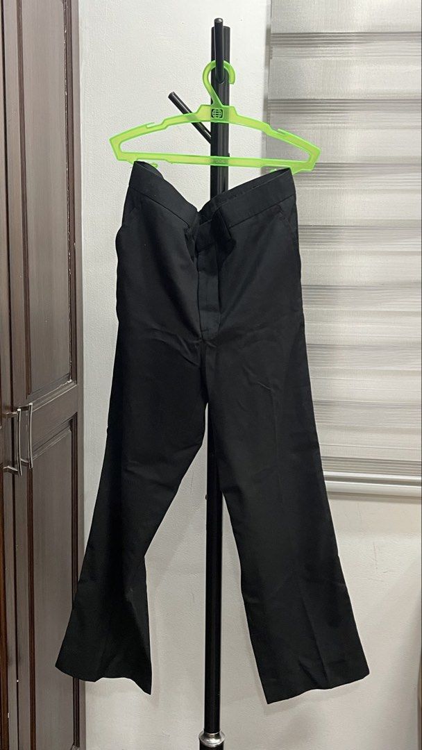 Men’s Black Trousers (Category: Trousers) located in Manila. Submitted by to_ri (Listing ID 1470074134, Image 1). Description: 🛍️ PRODUCT DETAILS 📏 Size: Large 📌 TERMS & CONDITIONS 💸 Payment first 📦 Shipping: J&T, LBC, Same day delivery couriers 🚫 No returns or refunds ❌ No joy/bogus buyers 💗 Please buy responsibly. Thank you!.