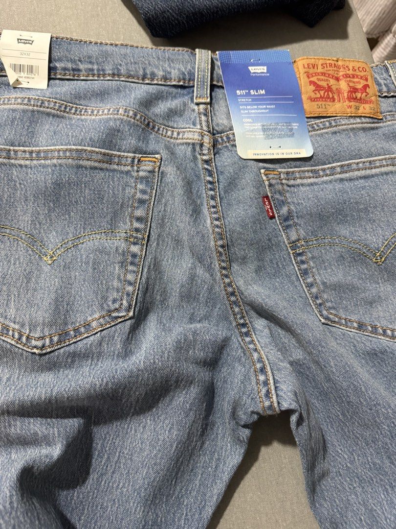 Men’s Levi’s 511 Slim Stretch W32 L32 (Category: Jeans) located in Mandaluyong City. Submitted by raykin (Listing ID 1470012925, Image 2). Description: - Brand: Levi's 511 Slim Fit Jeans - Size: W32 L32 - Color/Wash: Light wash denim - Condition: Brand new, unworn with original store tags still attached - Material: Cool stretch fabric for added comfort - Fit: Sits below the waist, slim throughout the leg.