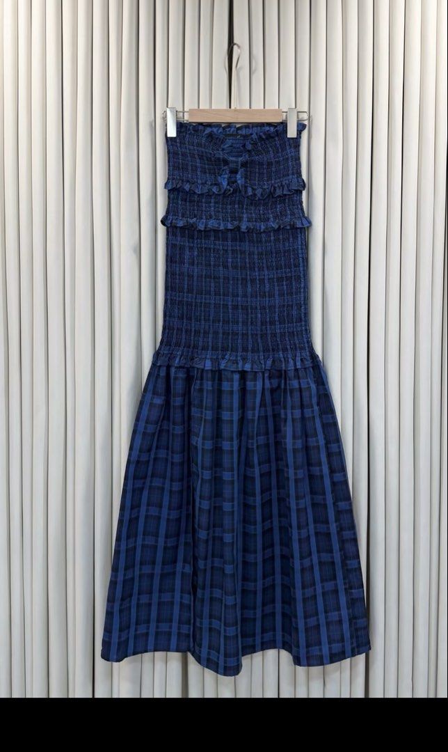 mermaid smocked dress (Category: Dresses) located in Manila. Submitted by belsthea (Listing ID 1470140467, Image 1). Description: vietnam haul.
