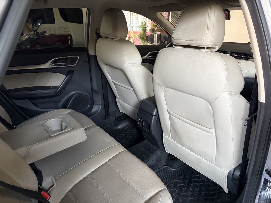 MG 6 (Category: Used Cars) located in Quezon City. Submitted by docbato (Listing ID 1470137858, Image 3). Description: • Year Model: 2020 • Variant: MG6 Trophy • Mileage: Only 30,000 km • Engine: 1.5L Turbo Gasoline • Transmission: Automatic • Color: Carbon Gray • Registration: LTO registered • Location: Araneta City, Cubao, Metro Manila Features: • Panoramic sunroof • Leather seats • Digital instrument cluster • Touchscreen infotainment system, 
