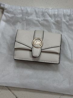 （分類：）位於 。 由 ysiue_ 提交（商品編號 1470089224，圖片 1）。簡介： 。