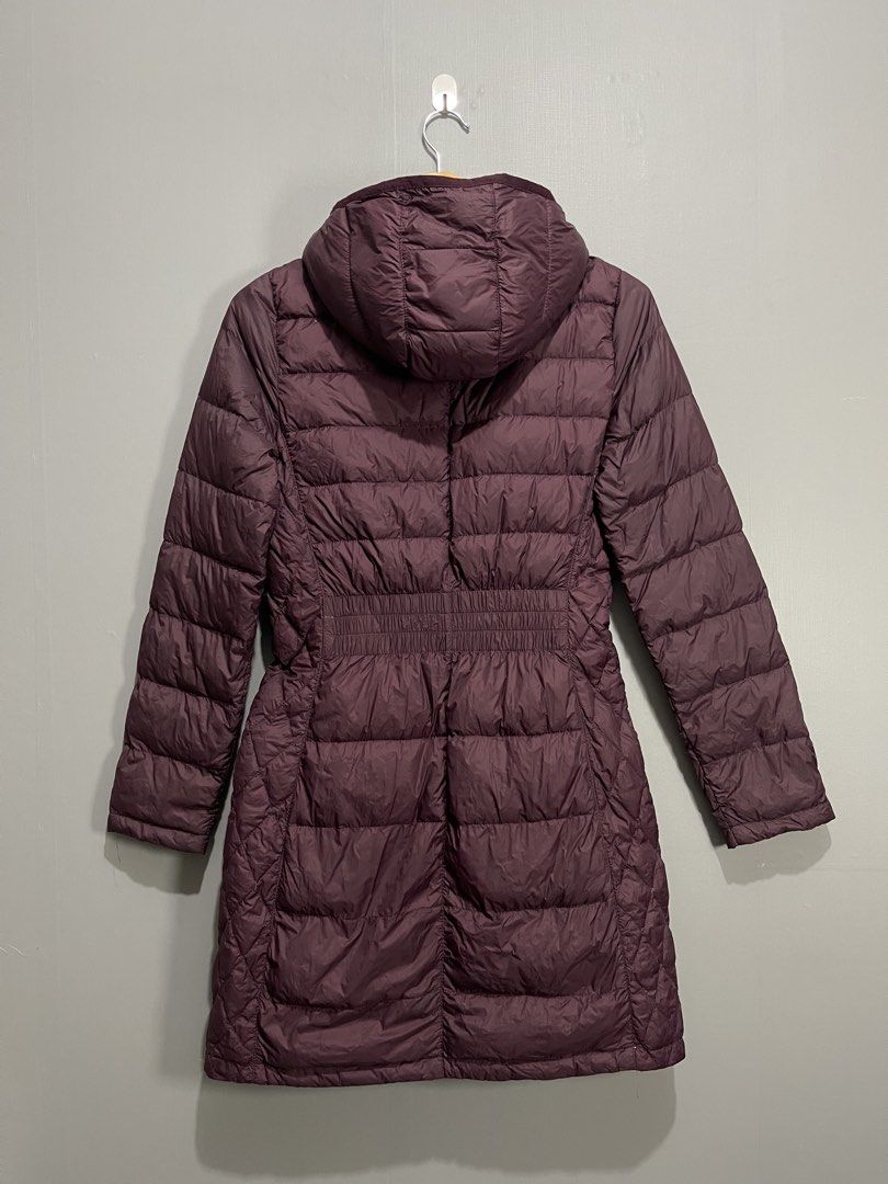 Michael Kors Packable down-filled hooded puffer coat (Category: Coats, Jackets and Outerwear) located in Davao. Submitted by yannrussel00 (Listing ID 1469969615, Image 2). Description: 📍𝗟𝗼𝗰𝗮𝘁𝗶𝗼𝗻: 𝗗𝗮𝘃𝗮𝗼 𝗖𝗶𝘁𝘆 📌 𝗜𝘁𝗲𝗺 𝗦𝘁𝗶𝗹𝗹 𝗔𝘃𝗮𝗶𝗹𝗮𝗯𝗹𝗲 𝗥𝗘𝗔𝗗 𝗗𝗘𝗧𝗔𝗜𝗟𝗦 𝗕𝗘𝗟𝗢𝗪 ⬇️ ‼️ Size XS on tag fits Small Dimes W19 x L33 Sleeve 25” Condition 10/10 No issue Ready to wear ✨ ₱1,550 + SF.