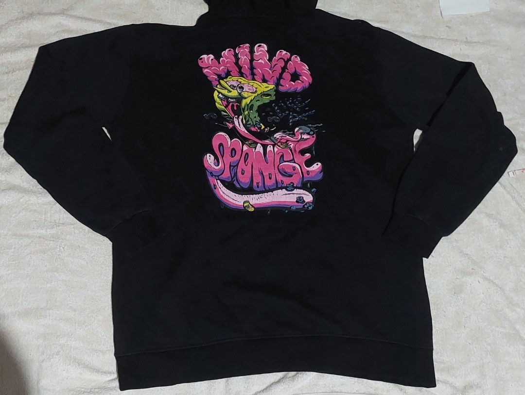 Mind Sponge hoodie (Category: Coats, Jackets and Outerwear) located in Daet. Submitted by stonervoid (Listing ID 1470140079, Image 1). Description: Mind Sponge pullover hoodie 21.5x28 500 shipped.