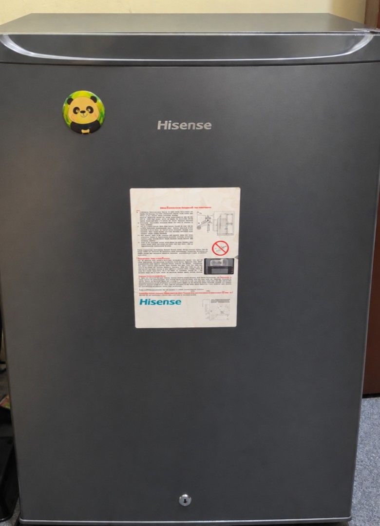 MINI FRIDGE (Category: Refrigerators and Freezers) located in Manila. Submitted by doraemmonn (Listing ID 1468196928, Image 1). Description: Used like new and carefully , selling it because of relocation Price is negotiable.