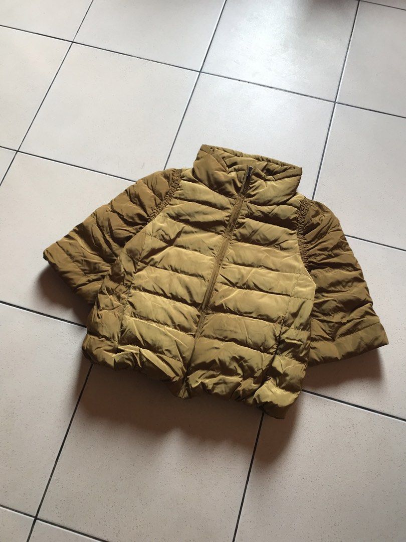 Miu Miu Short Sleeve Puffer Jacket (Category: Coats, Jackets and Outerwear) located in Cebu City. Submitted by no3spass1ng (Listing ID 1470075548, Image 2). Description: Miu Miu Short Sleeve Puffer Jacket Best fit Small Dimes: 20 W x 23 L very good condition see detailed pics 📍 Cebu city.