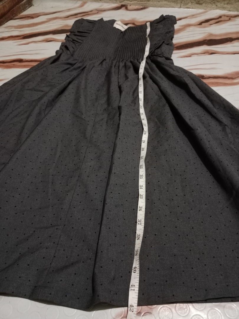 MIU MUI SLEEVELESS DRESS (Category: Dresses) located in Roxas, Palawan. Submitted by cabreramed14075 (Listing ID 1470085994, Image 3). Description: MIU MUI SLEEVELESS DRESS Excellent Condition Ganda nito No issue Color rate:9.8/10 Made in Italy Add Shipping fee Location Palawan.