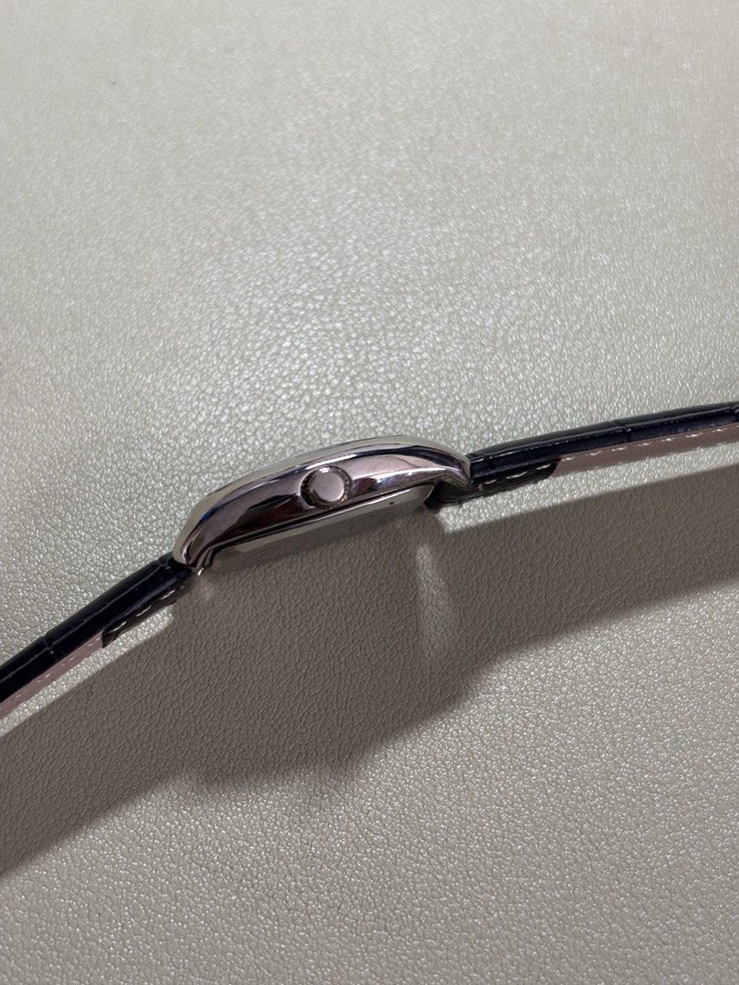 Mix Tank Watch (Category: Women's Watches) located in Bacolod City. Submitted by archives_by_k (Listing ID 1469999727, Image 3). Description: Authentic SA031 28mm crown included 14mm lug width.