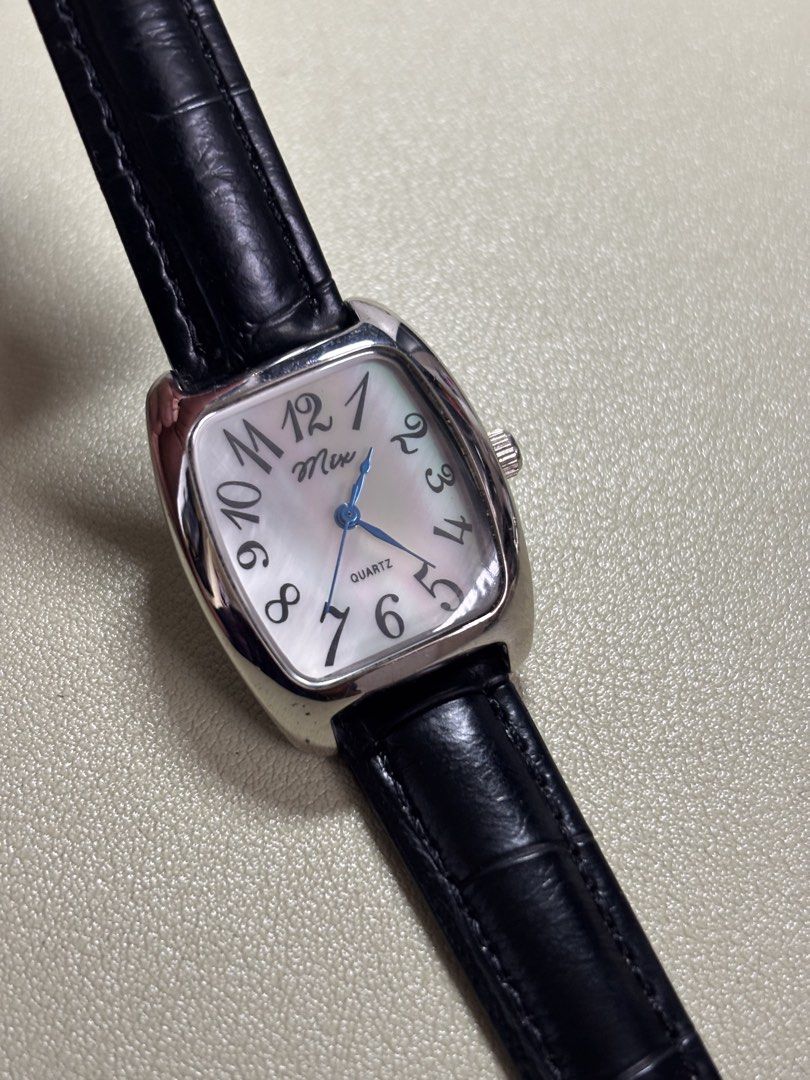Mix Tank Watch (Category: Women's Watches) located in Bacolod City. Submitted by archives_by_k (Listing ID 1469999727, Image 2). Description: Authentic SA031 28mm crown included 14mm lug width.