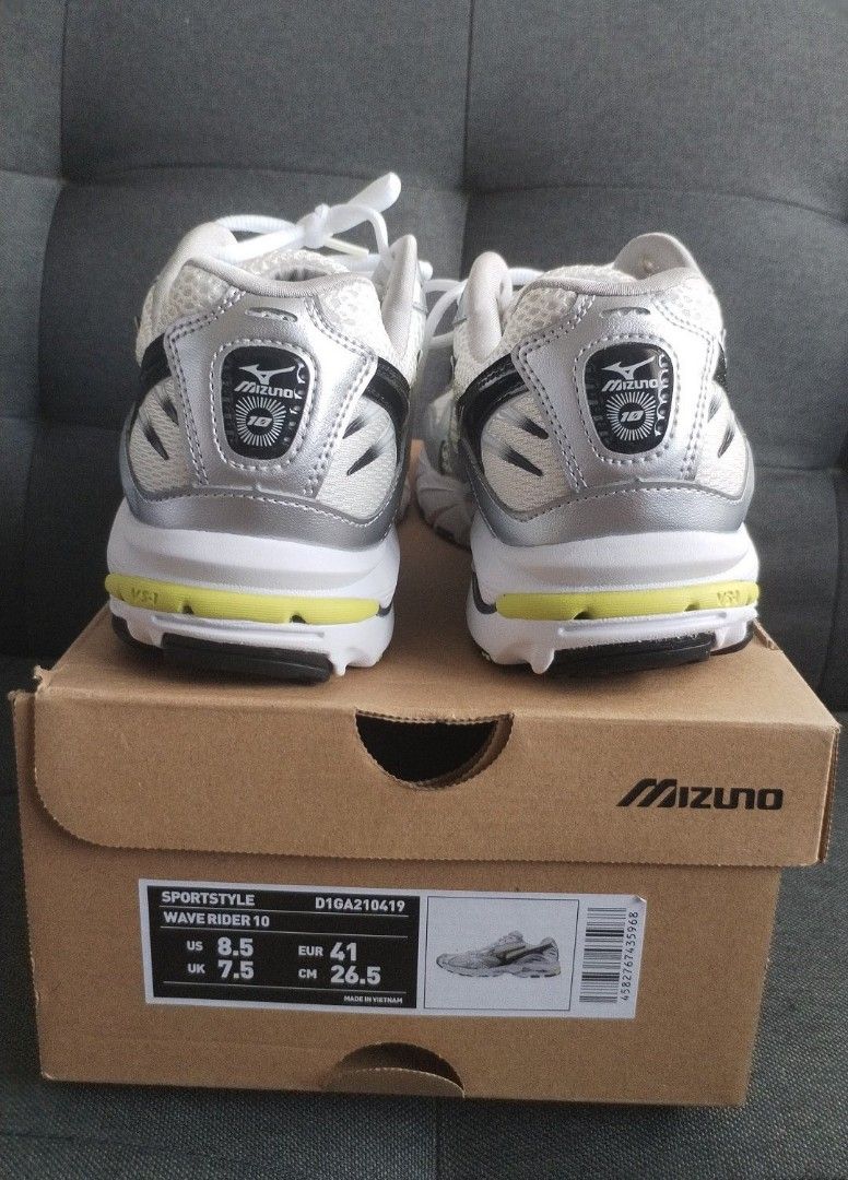 Mizuno Wave Rider 10 (Category: Sneakers) located in Manila. Submitted by dsean22 (Listing ID 1470026249, Image 2). Description: For sale Mizuno Wave Rider 10 Snow White Black Sylvan Green Size 8.5 US UK 7.5/ EUR 41/CM 26.5 100% Brand new and original with box Can do shipping via lalamove/LBC Cavite/Manila Loc..