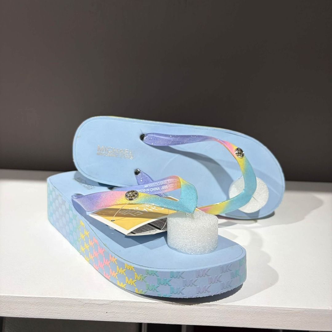 MK Flip for Kids (Category: Slippers and slides) located in Rizal. Submitted by hiraya16 (Listing ID 1469999804, Image 1). Description: Limited Quantity Onhand ready to ship Michael Kors US11/US12/US13/US1/US2.