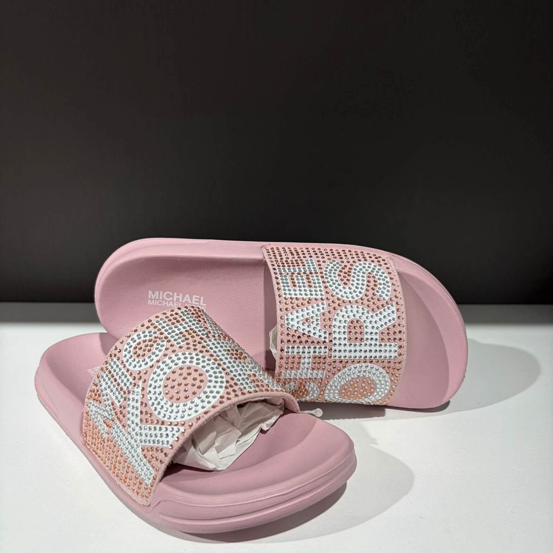 MK Jet Jae Slides Kids (Category: Slippers and slides) located in Rizal. Submitted by hiraya16 (Listing ID 1469999333, Image 1). Description: Limited Quantity Onhand ready to ship Michael Kors US13/US1/US2/US3/US4/US5.5.
