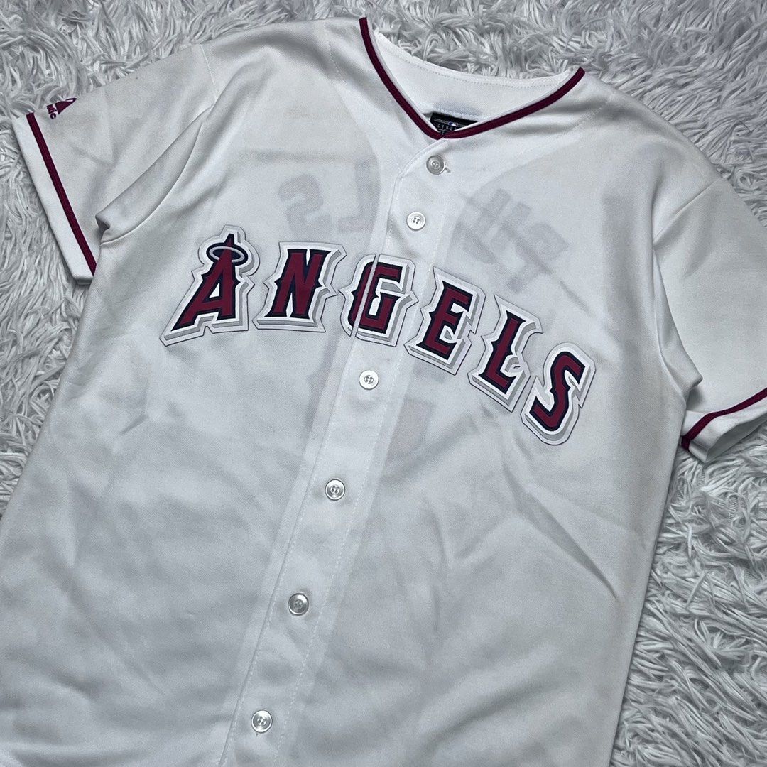 MLB jersey (Category: Activewear) located in Baguio. Submitted by sellingtonshop (Listing ID 1469947344, Image 3). Description: u2. Los Angeles Angels Baseball Jersey #5 Pujolos by Majestic Size: Youth L Fits XS Mens or S womens Dimes: 25*18 Condition: Good as New Issue: none Mine: 680 Steal: 780 Grab: 880.