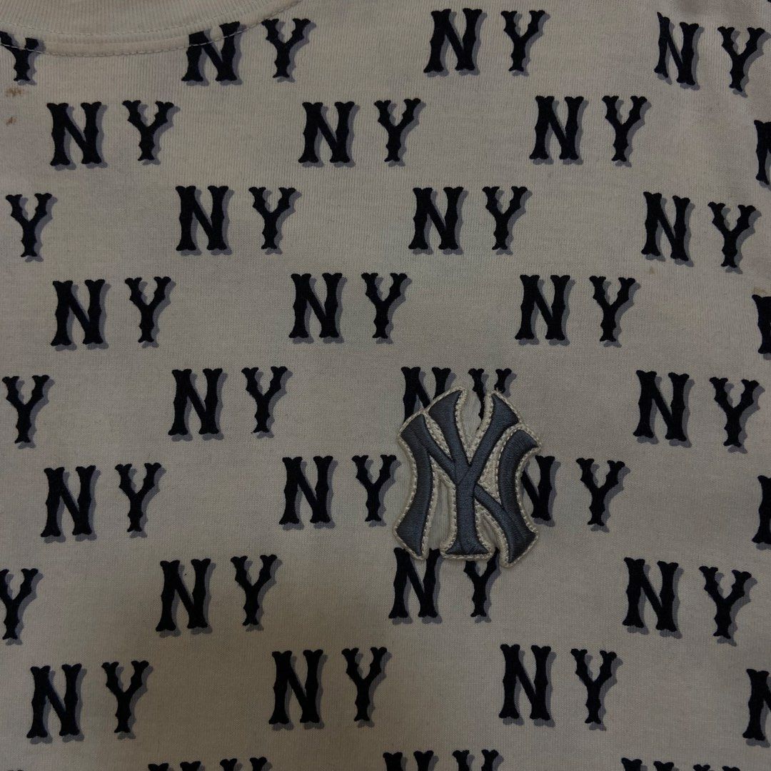 Mlb ny aop cream tshirt (Category: Tshirts & Polo Shirts ) located in Manila. Submitted by ivan_carbungco (Listing ID 1469997087, Image 3). Description: MLB NY AOP CREAM TSHIRT 21 by 27.5 GOOD CONDITION NEED WASH COMPLETE TAGS 800 CLAIM.
