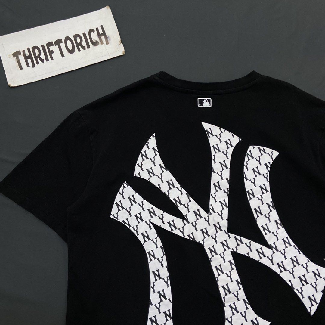 Mlb ny big logo black tshirt (Category: Tshirts & Polo Shirts ) located in Manila. Submitted by ivan_carbungco (Listing ID 1469999843, Image 2). Description: MLB BIG LOGO BLACK TSHIRT 23 by 27.5 GOOD CONDITION NEED WASH COMPLETE TAGS 800 CLAIM.