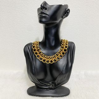 (Category: ) located in . Submitted by posh_avenue888 (Listing ID 1470108561, Image 1). Description: .