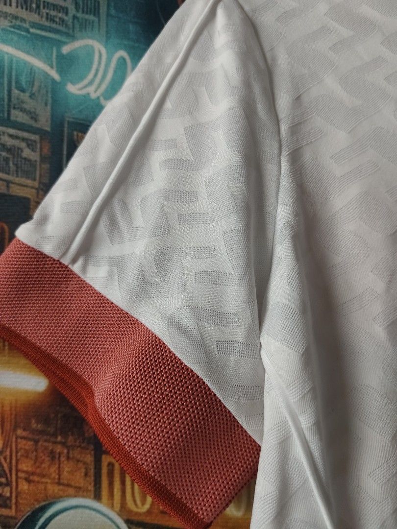 Mono Gram Jlindeberg Women's (Category: Shirts) located in Siniloan. Submitted by dskrtos (Listing ID 1469964252, Image 2). Description: pm for more details 📤.