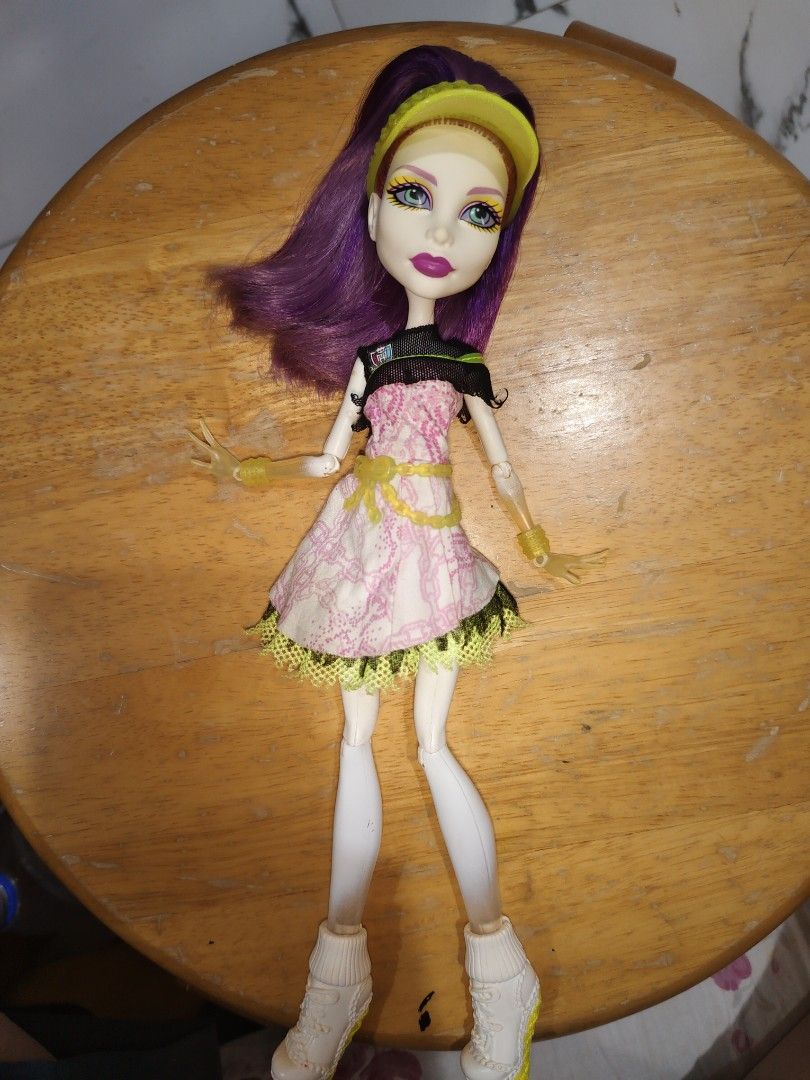 Monster high doll (Category: Kids Toys) located in Bulacan. Submitted by for_ever_after (Listing ID 1470002932, Image 1). Description: complete with accessories.